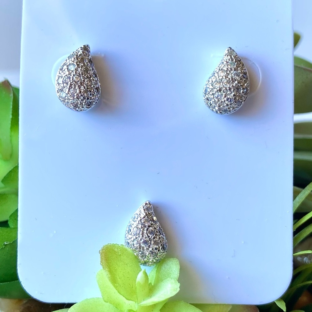 ⚡️Host Pick⚡️ Vintage Simulated Diamond Pave Teardrop Shape 2 PC Set in Sterling